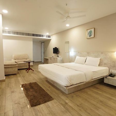 Hotel Trp Bliss Nizamabad Экстерьер фото