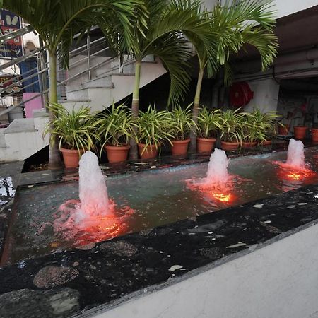 Hotel Trp Bliss Nizamabad Экстерьер фото