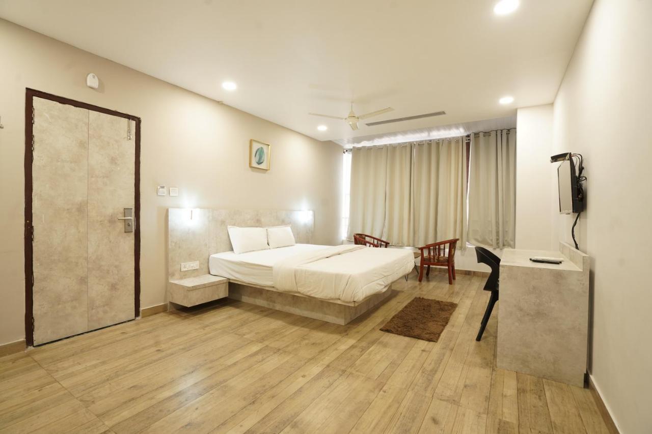 Hotel Trp Bliss Nizamabad Экстерьер фото